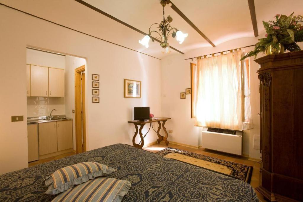 Villa Gioia Civita Фабриано Экстерьер фото
